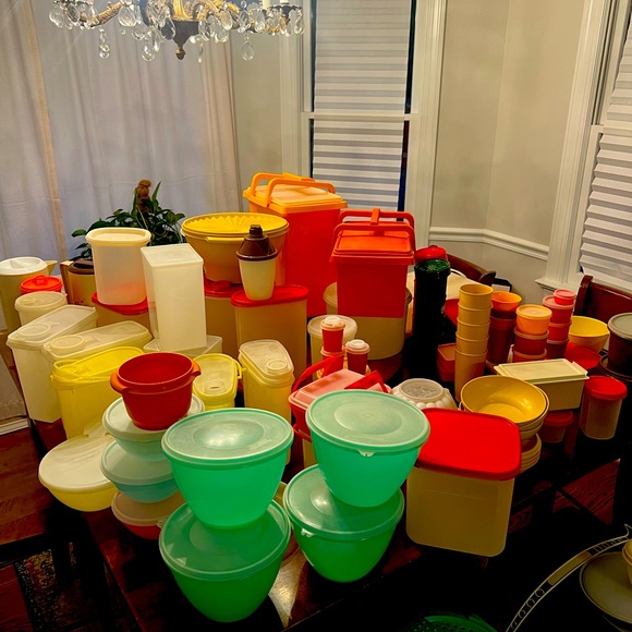 Tupperware all sizes vintage